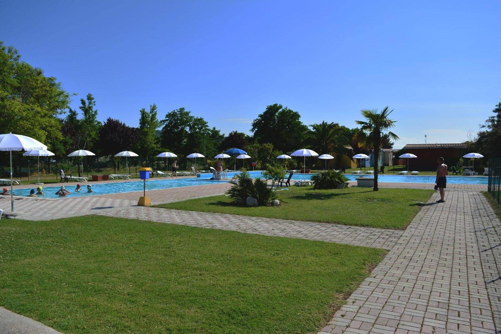 Centro Vacanze - Garden River Altidona Exteriör bild